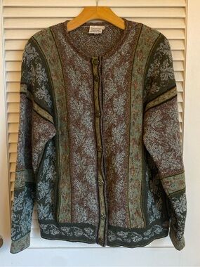 Buttercup Knitwear Handknit in the UK Sweater in Size S/M